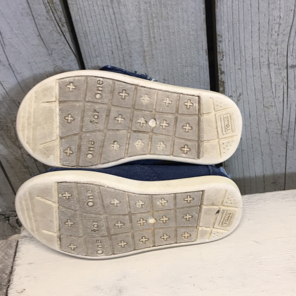 KIDS Toms - Picture 7 of 8